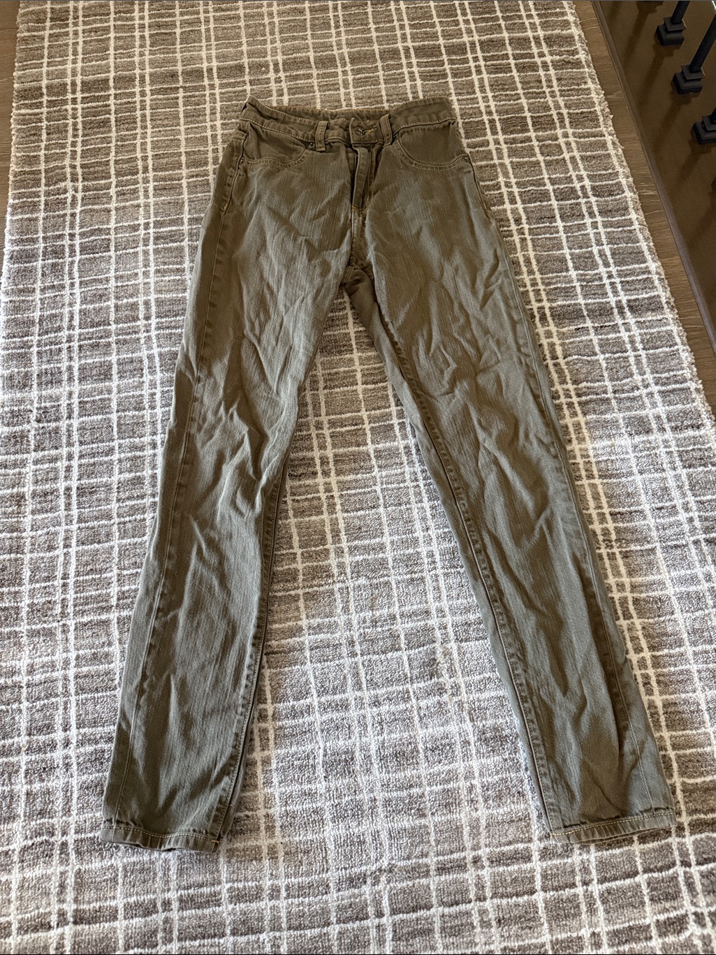 Women’s Olive Green Jeans!